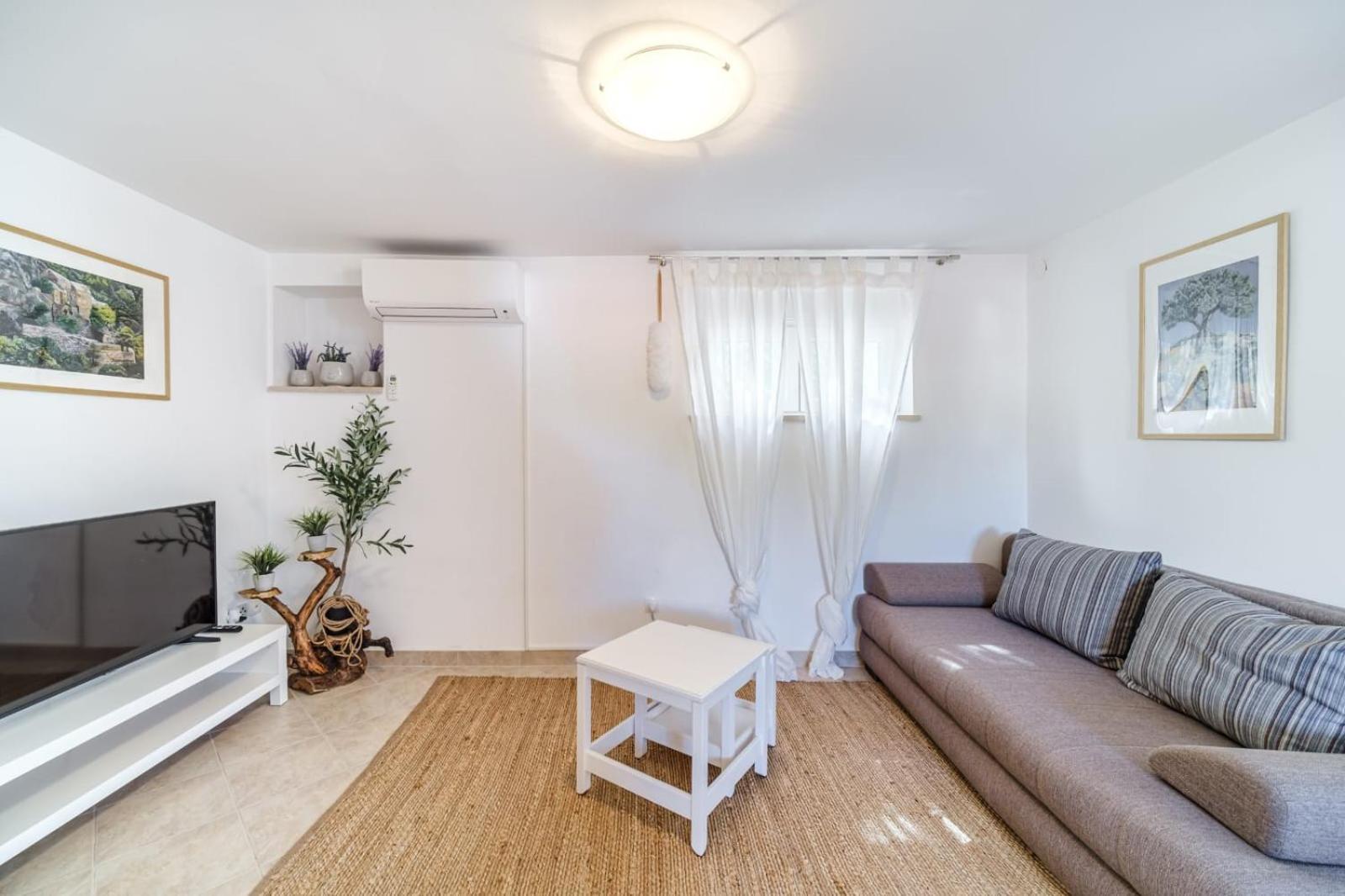 Apartmani P&S Supetar Exterior photo